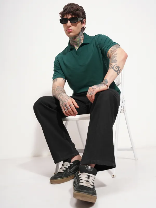 Highlander Men Teal Solid Polo Collar T-Shirt