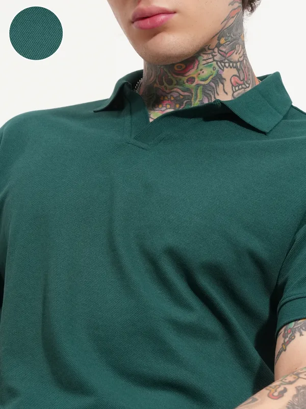 Highlander Men Teal Solid Polo Collar T-Shirt