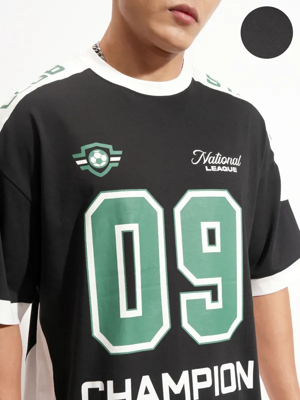 Highlander Men Black Printed Round Neck Oversized Fit T-Shirt