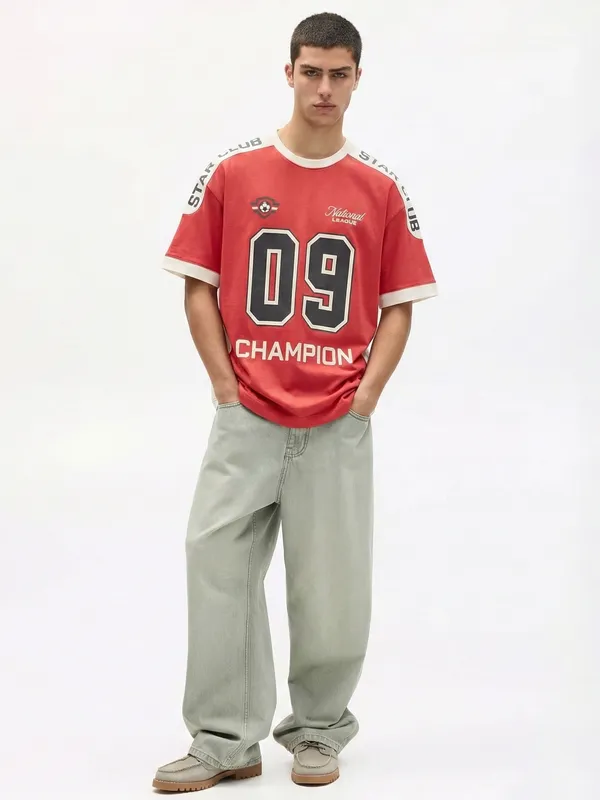 Highlander Men Red Printed Round Neck Oversized Fit T-Shirt