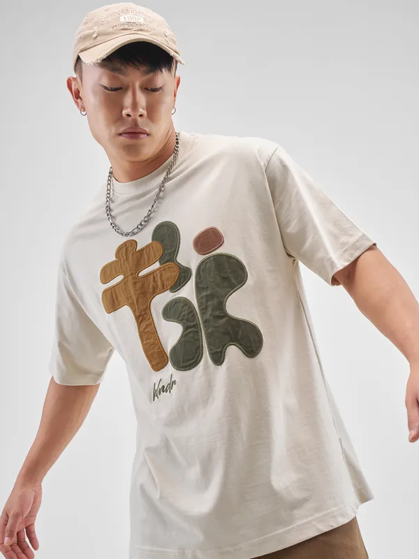 Highlander Men Beige Applique Round Neck T-Shirt