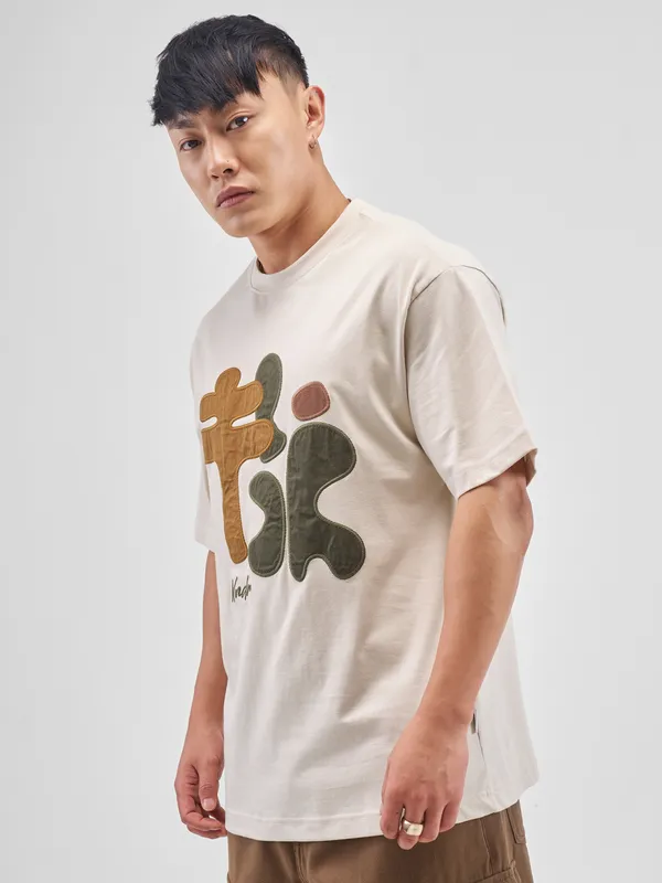 Highlander Men Beige Applique Round Neck T-Shirt