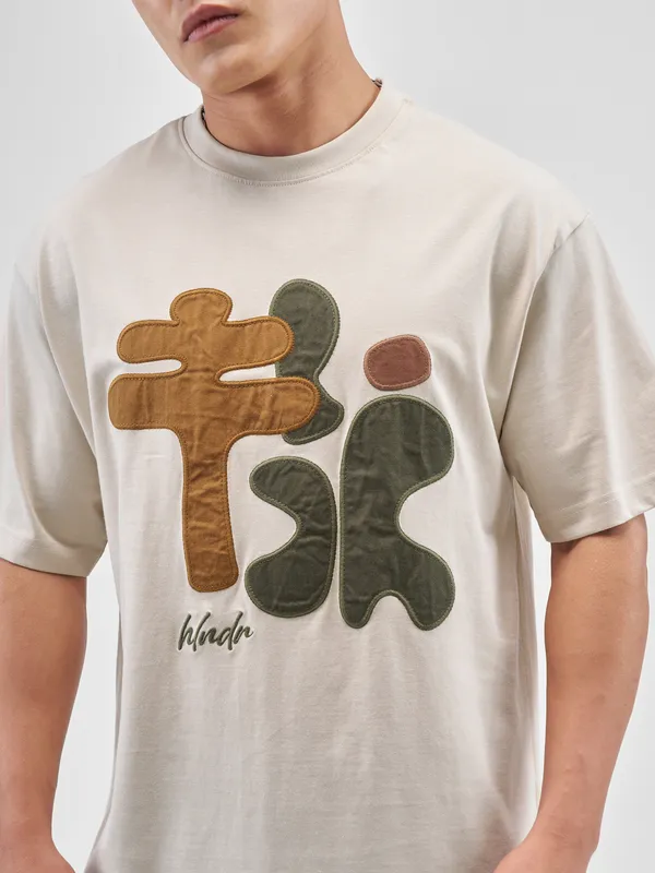 Highlander Men Beige Applique Round Neck T-Shirt