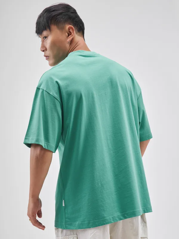 Highlander Men Turquoise Printed Round Neck Oversized Fit T-Shirt