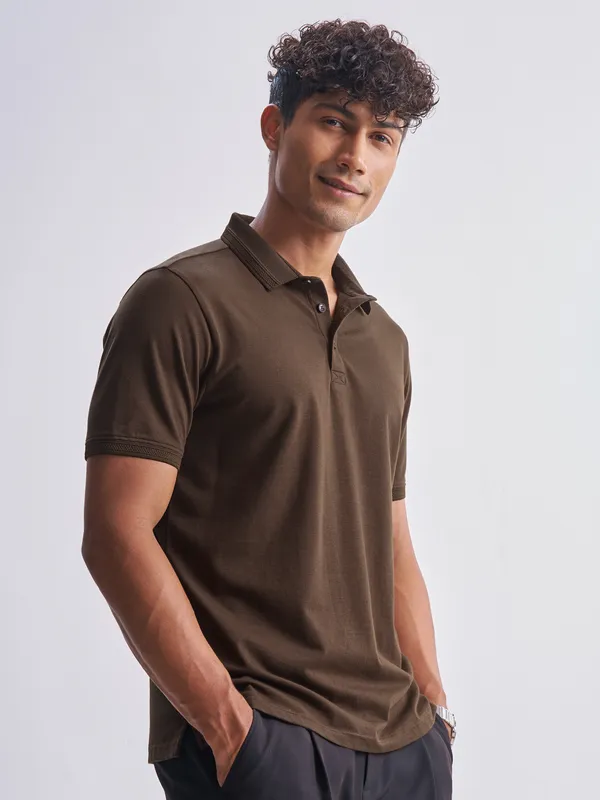 Highlander Men Brown Solid Polo Collar T-Shirt