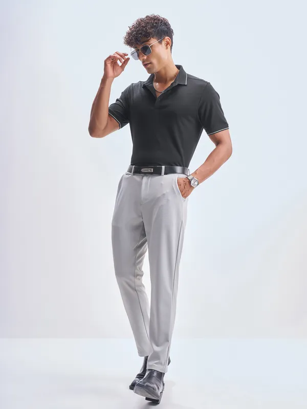 Highlander Men Black Solid Polo Collar T-Shirt