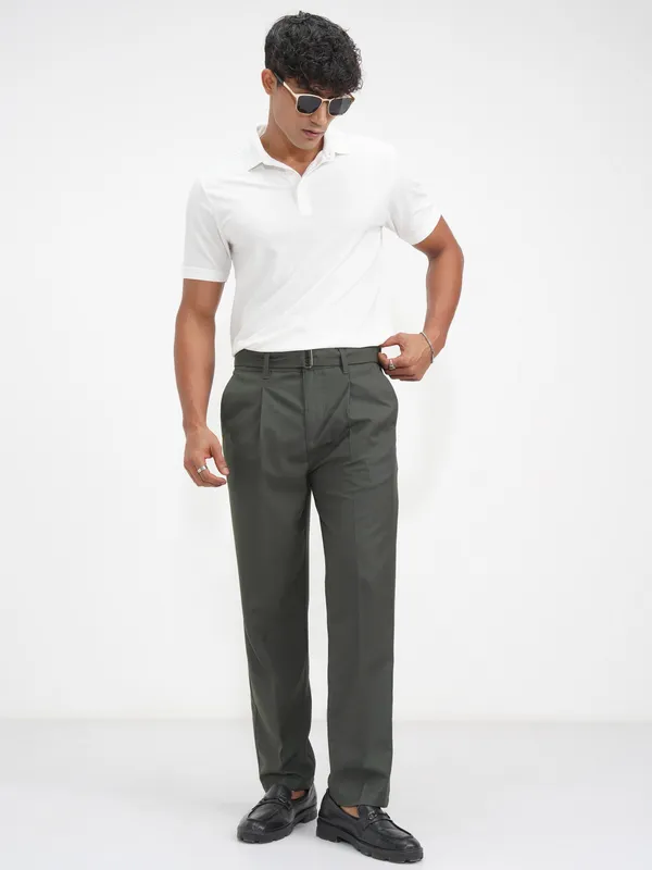 Highlander Men White Solid Polo Collar T-Shirt