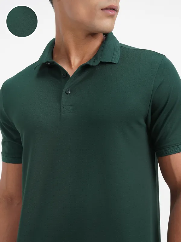 Highlander Men Green Solid Polo Collar T-Shirt