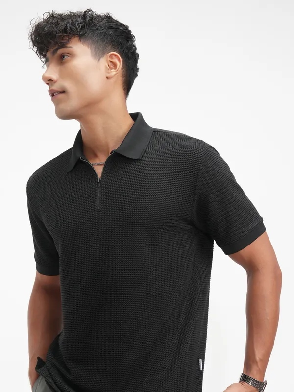 Highlander Men Black Solid Polo Collar T-Shirt