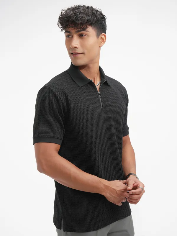 Highlander Men Black Solid Polo Collar T-Shirt