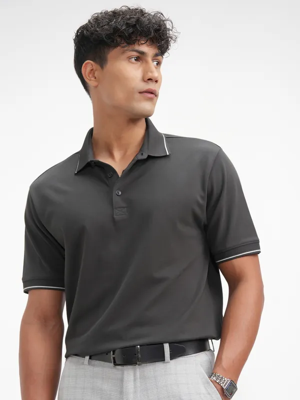 Highlander Men Grey Solid Polo Collar T-Shirt