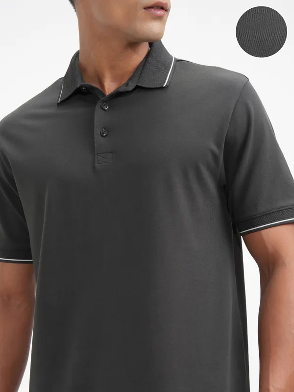 Highlander Men Grey Solid Polo Collar T-Shirt
