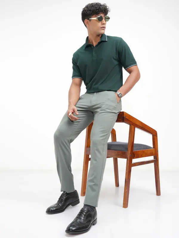 Highlander Men Green Solid Polo Collar T-Shirt