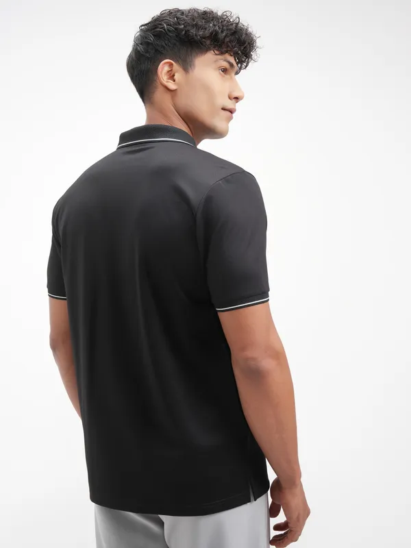 Highlander Men Black Solid Polo Collar T-Shirt