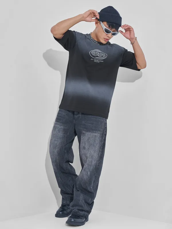 Highlander Men Black Printed Round Neck Oversized Fit T-Shirt