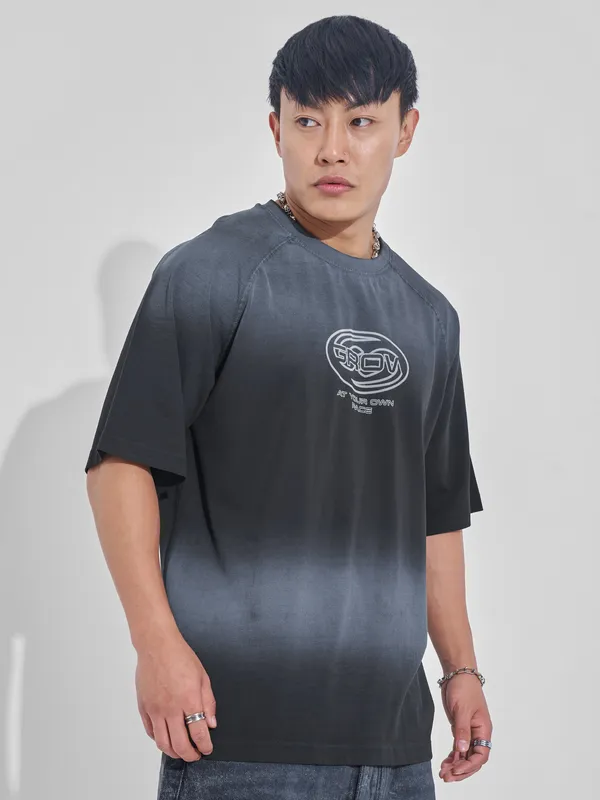 Highlander Men Black Printed Round Neck Oversized Fit T-Shirt