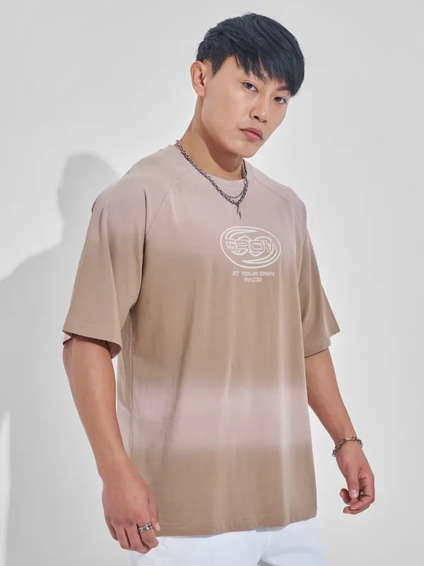Highlander Men Tan Printed Round Neck Oversized Fit T-Shirt