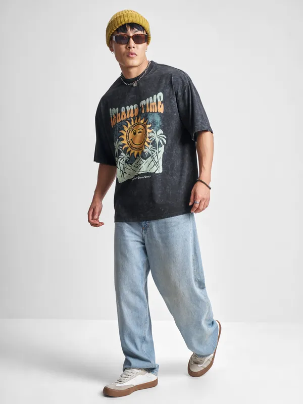 Highlander Men Black Printed Round Neck Oversized Fit T-Shirt