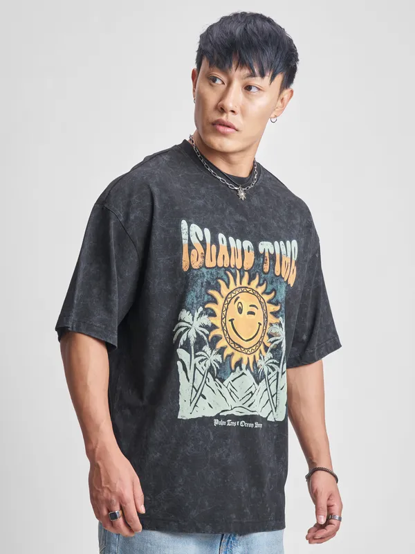 Highlander Men Black Printed Round Neck Oversized Fit T-Shirt