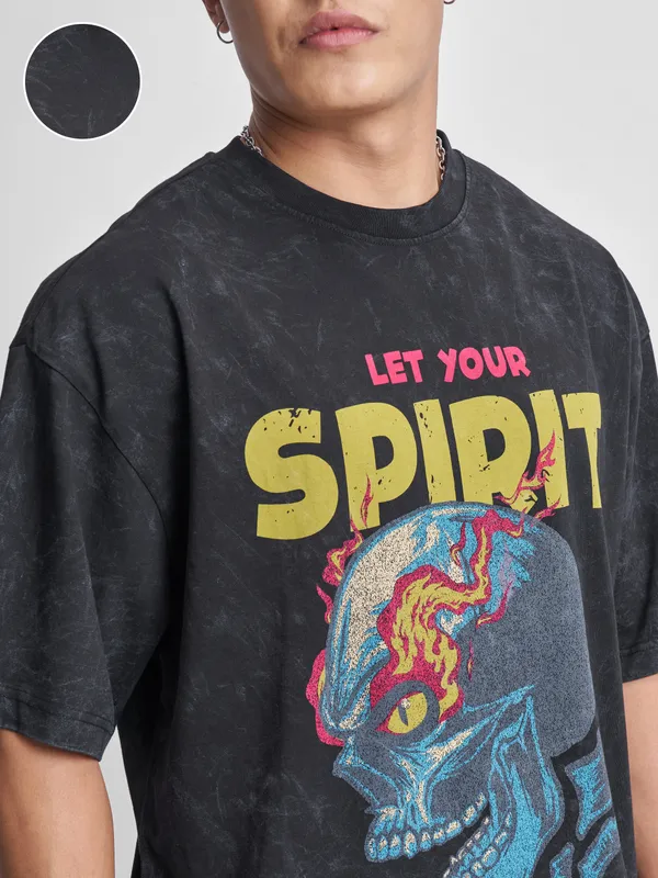 Highlander Men Black Printed Round Neck Oversized Fit T-Shirt