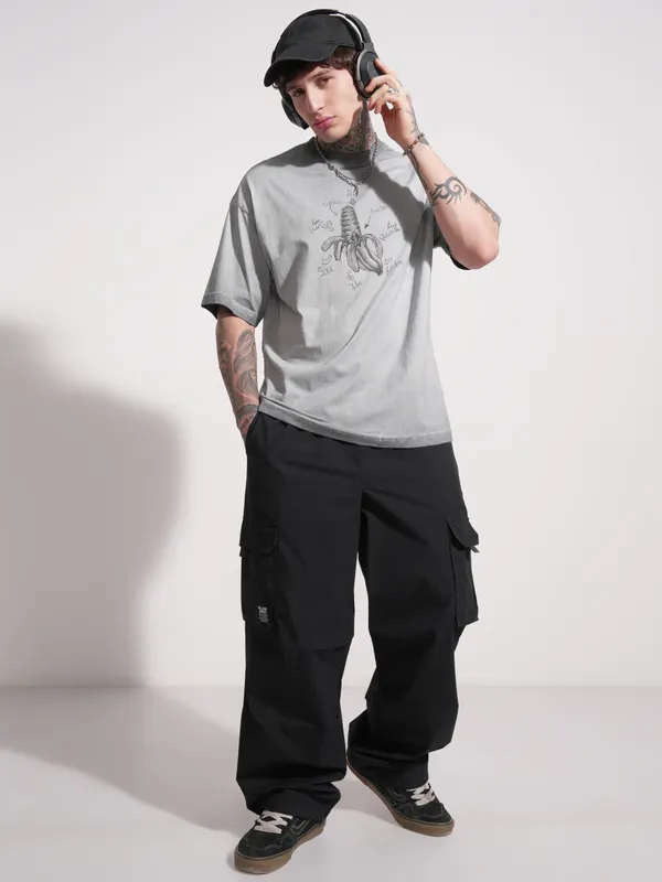 Highlander Men Grey Printed Round Neck Oversized Fit T-Shirt