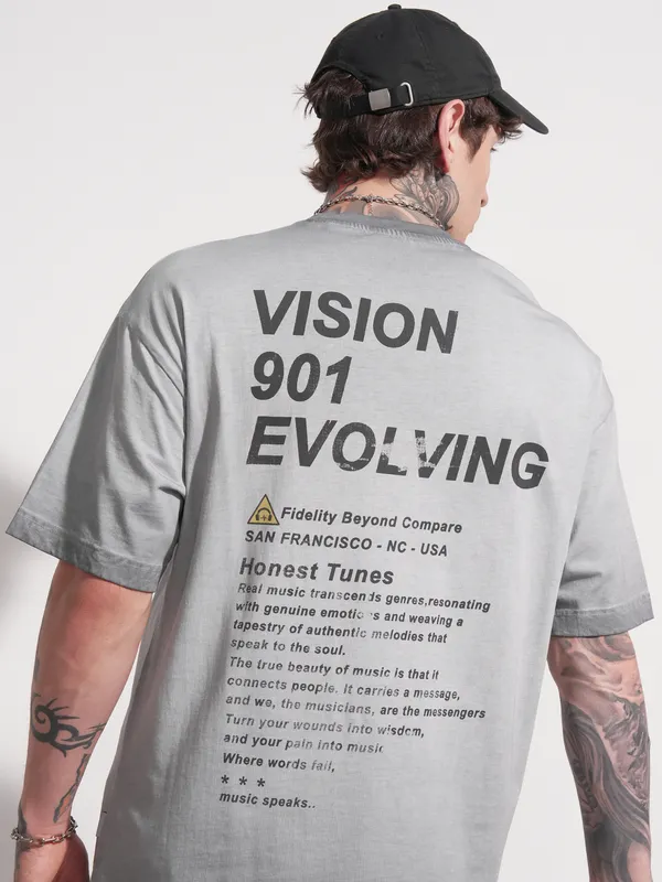 Highlander Men Grey Printed Round Neck Oversized Fit T-Shirt