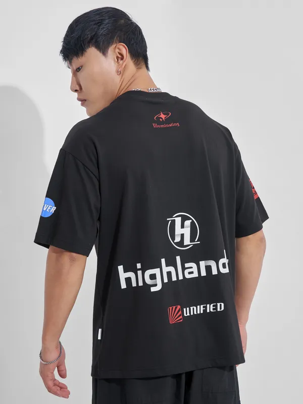 Highlander Men Black Printed Round Neck Oversized Fit T-Shirt