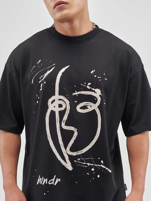 Highlander Men Black Printed Round Neck Oversized Fit T-Shirt