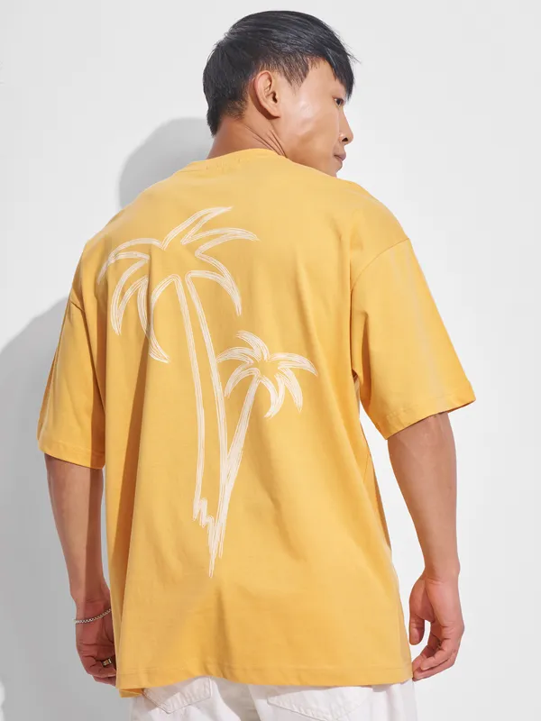 Highlander Men Yellow Printed Round Neck Oversized Fit T-Shirt