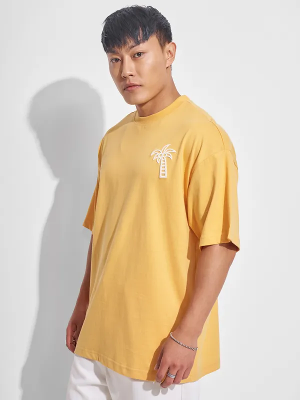 Highlander Men Yellow Printed Round Neck Oversized Fit T-Shirt