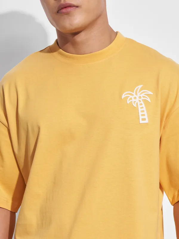 Highlander Men Yellow Printed Round Neck Oversized Fit T-Shirt