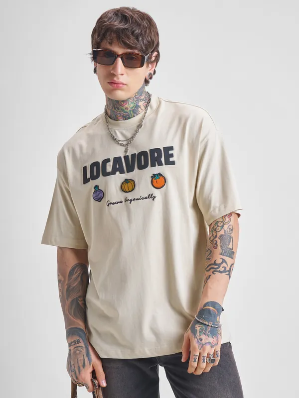 Highlander Men Cream Printed Round Neck Oversized Fit T-Shirt