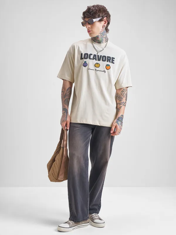 Highlander Men Cream Printed Round Neck Oversized Fit T-Shirt