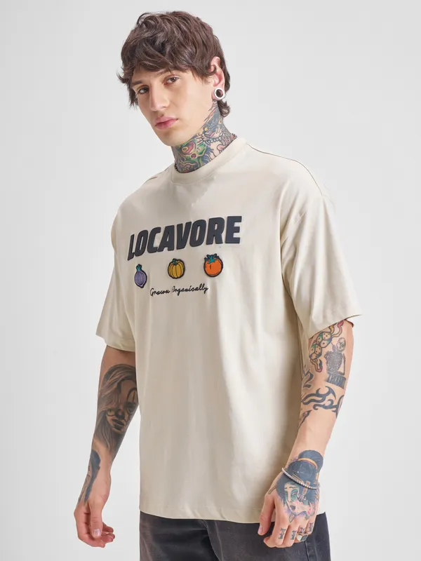 Highlander Men Cream Printed Round Neck Oversized Fit T-Shirt