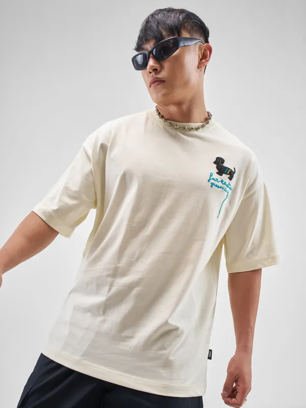Highlander Men Cream Printed Round Neck Oversized Fit T-Shirt