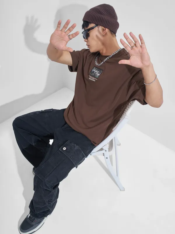 Highlander Men Brown Printed Round Neck Oversized Fit T-Shirt