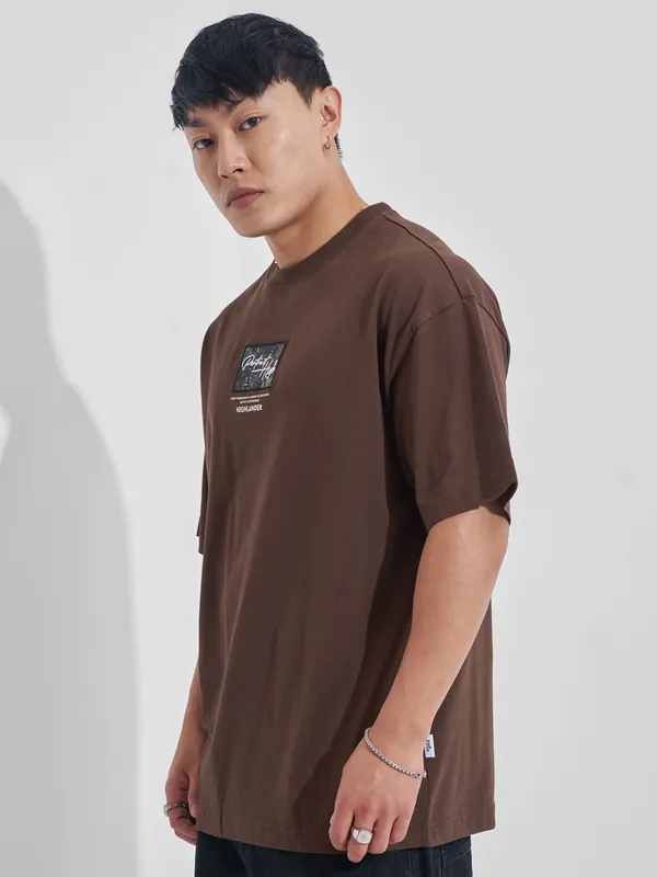 Highlander Men Brown Printed Round Neck Oversized Fit T-Shirt