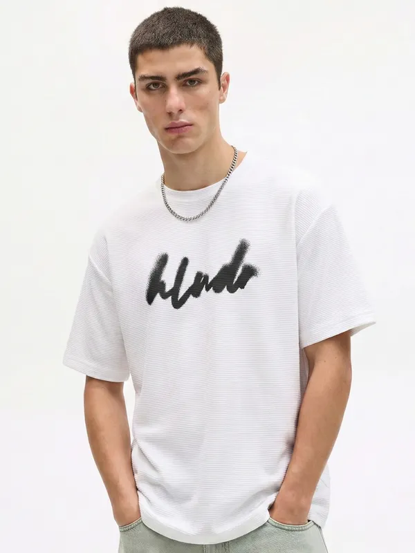 Highlander Men White Printed Round Neck Oversized Fit T-Shirt