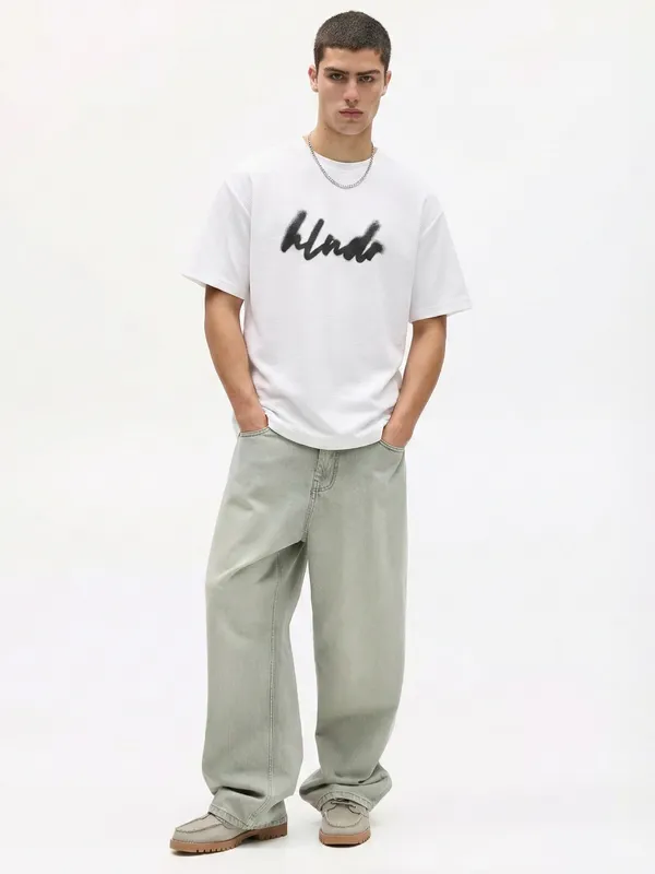 Highlander Men White Printed Round Neck Oversized Fit T-Shirt