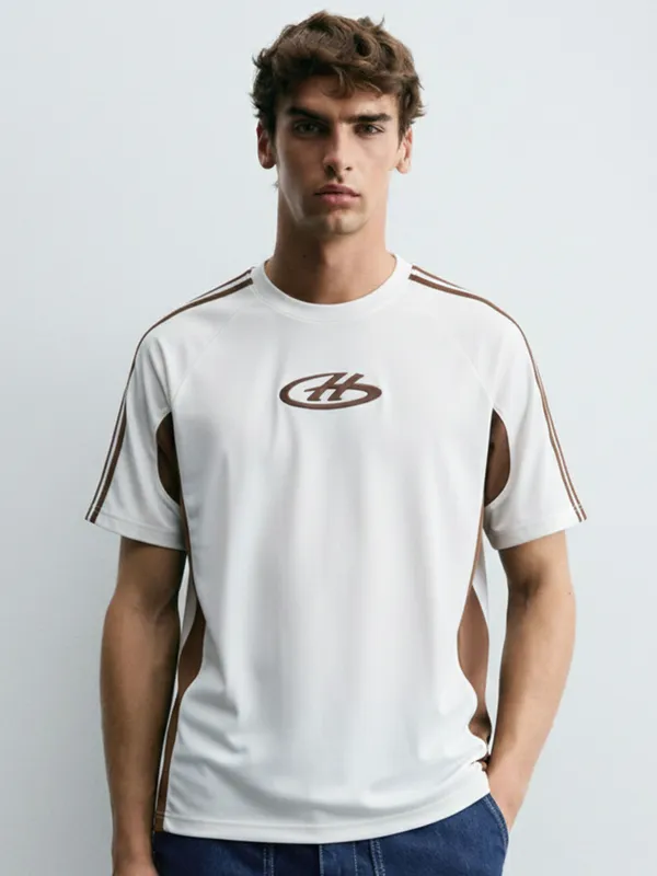 Highlander Men White Colourblocked Round Neck T-Shirt