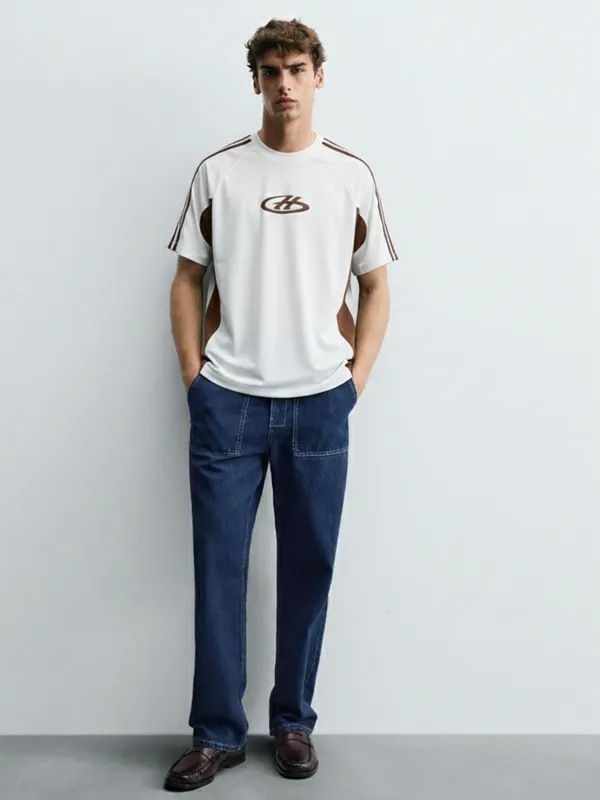 Highlander Men White Colourblocked Round Neck T-Shirt