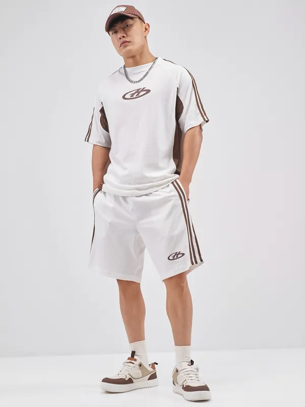 Highlander Men White Colourblocked Round Neck T-Shirt