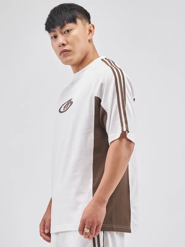 Highlander Men White Colourblocked Round Neck T-Shirt