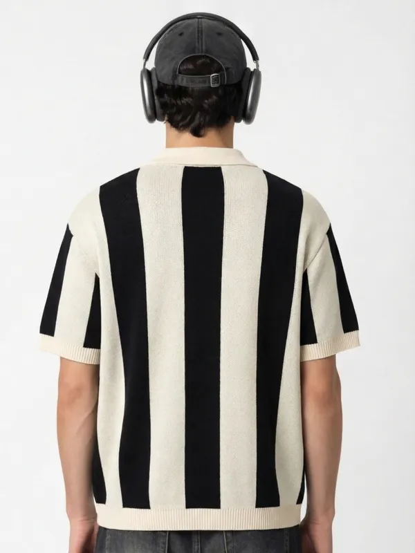 Highlander Men Beige Printed Polo Collar T-Shirt