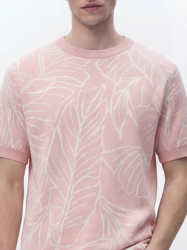 Highlander Men Pink Self Design Round Neck T-Shirt