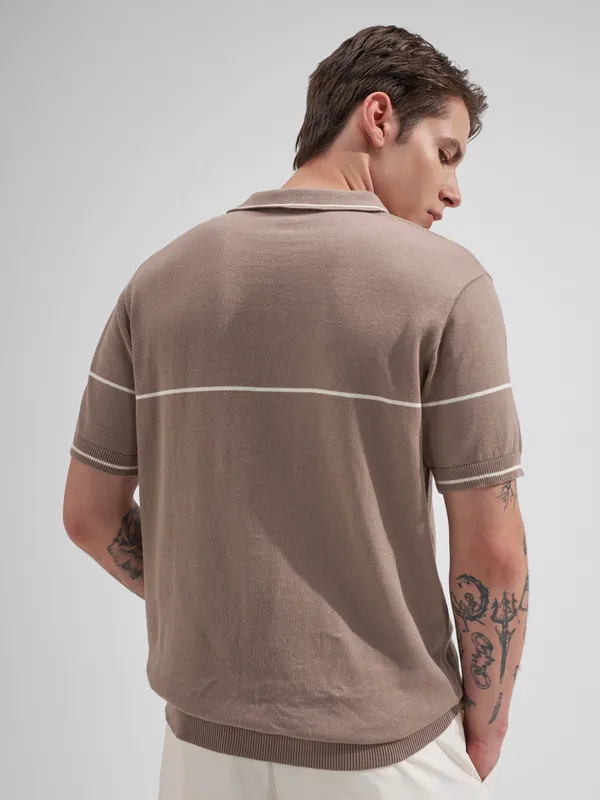 Highlander Men Taupe Solid Polo Collar T-Shirt