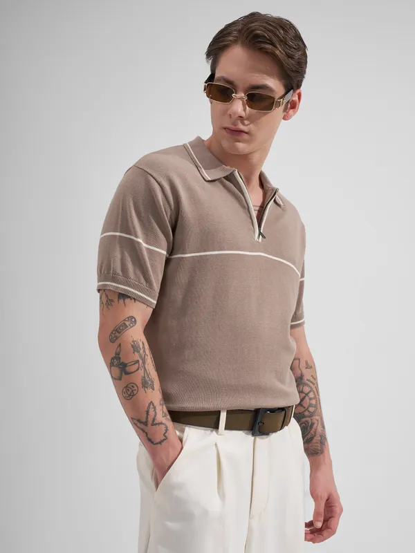 Highlander Men Taupe Solid Polo Collar T-Shirt