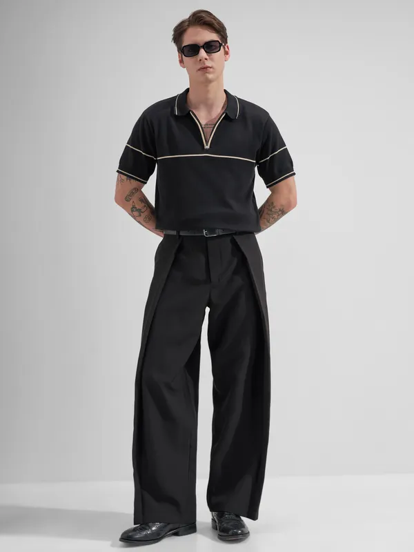 Highlander Men Black Solid Polo Collar T-Shirt