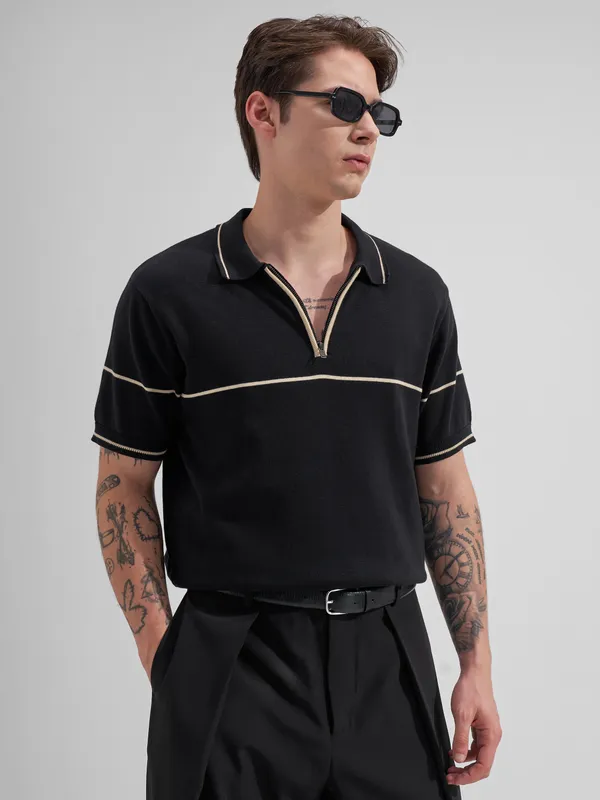 Highlander Men Black Solid Polo Collar T-Shirt