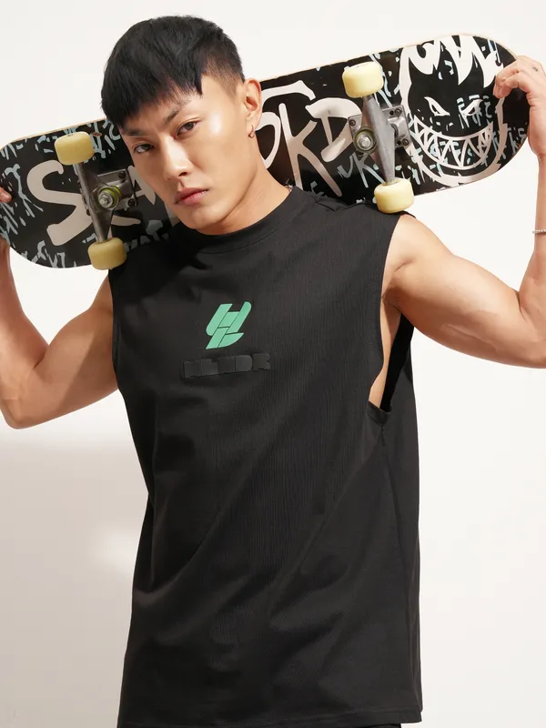 Highlander Men Black Printed Round Neck T-Shirt